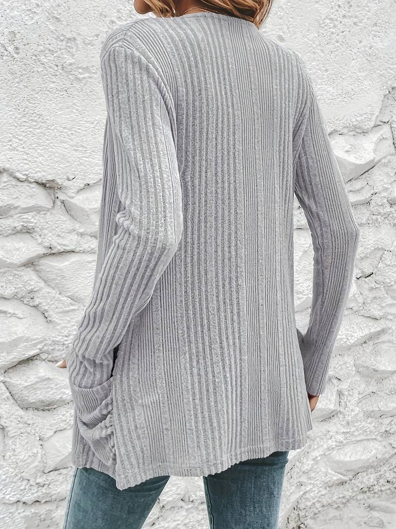 Élégant cardigan long avec ouverture sur le devant et poches pratiques de Gweineth