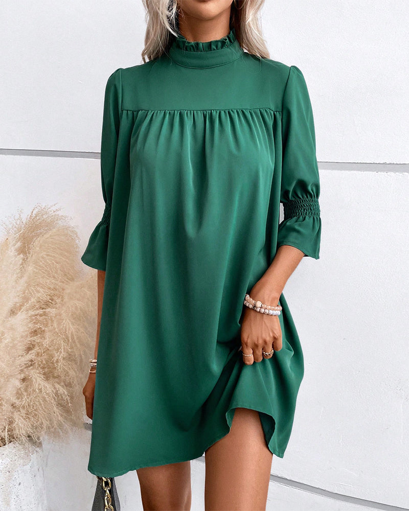 Naomi | Robe chic de couleur unie