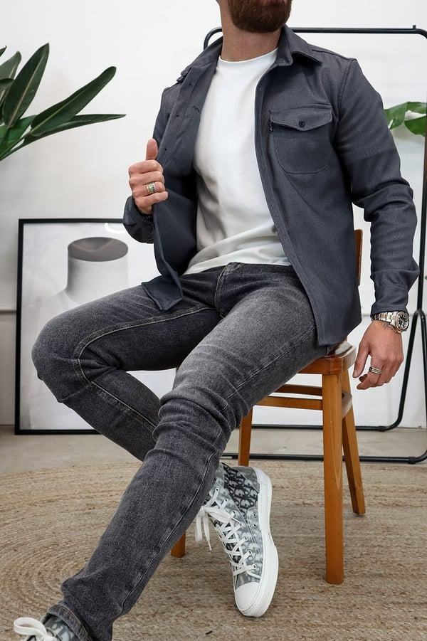 Veste chemise élégante avec boutons de Ozuna