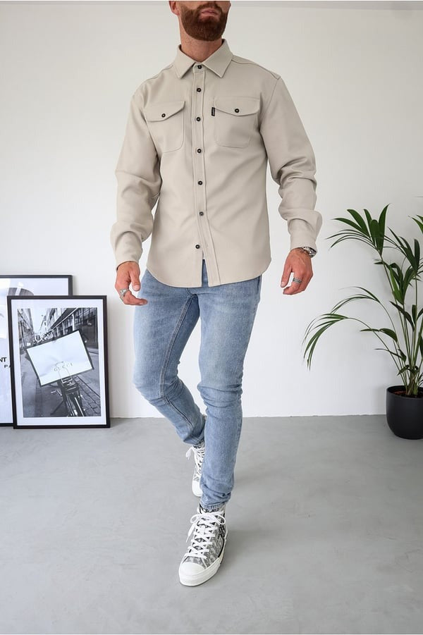 Veste chemise élégante avec boutons de Ozuna