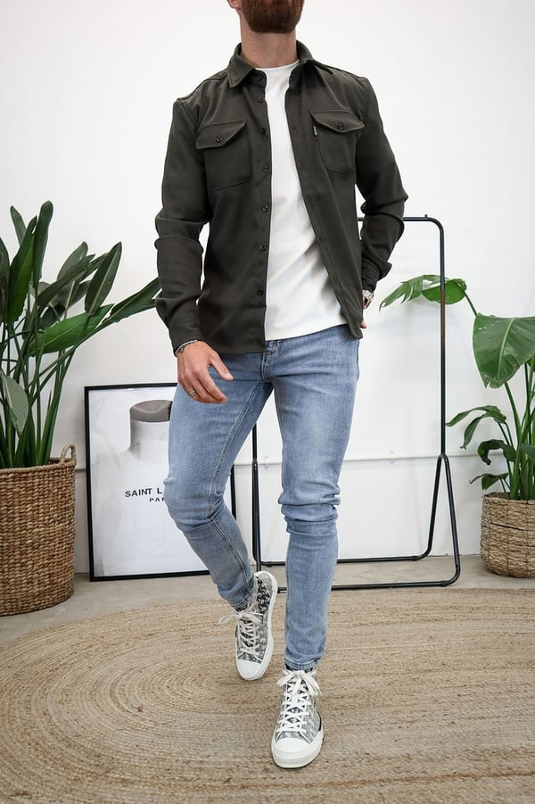 Veste chemise élégante avec boutons de Ozuna
