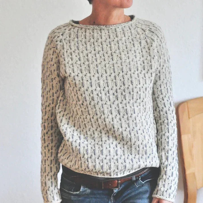Fara - Élégant pull-over gris avec une encolure en forme de botte en U très tendance