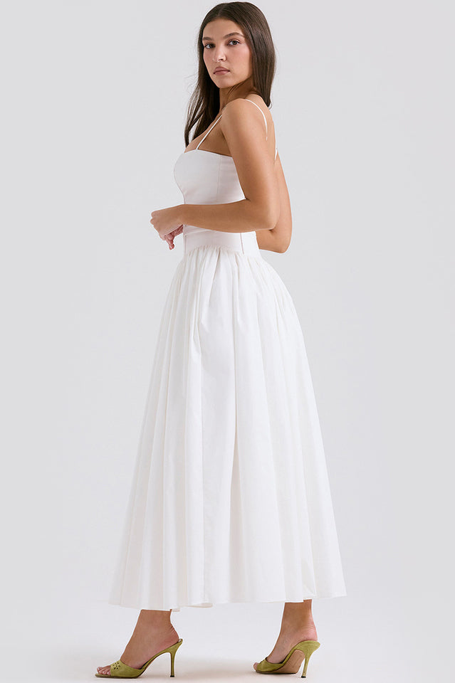 Isabelle Robe Blanche en Coton – Style Estival Élégant