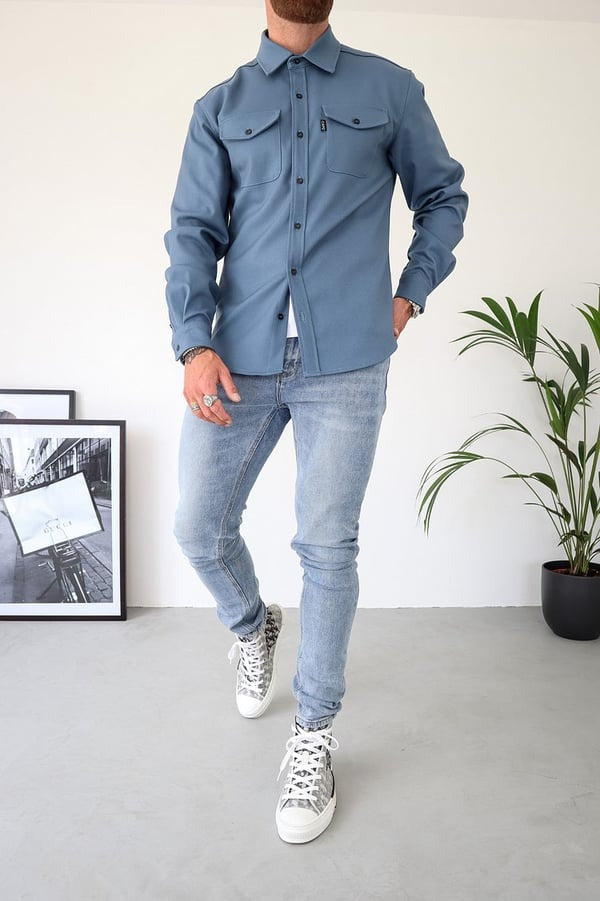 Veste chemise élégante avec boutons de Ozuna