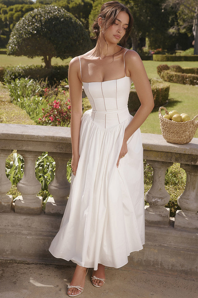 Isabelle Robe Blanche en Coton – Style Estival Élégant