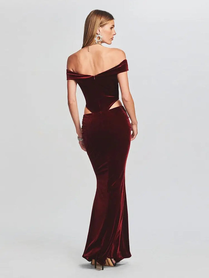 Onni | Elegant Velvet Off-Shoulder Dress with Seductive Cutout for Women (Robe élégante en velours à épaules dénudées et découpes séduisantes pour femmes)
