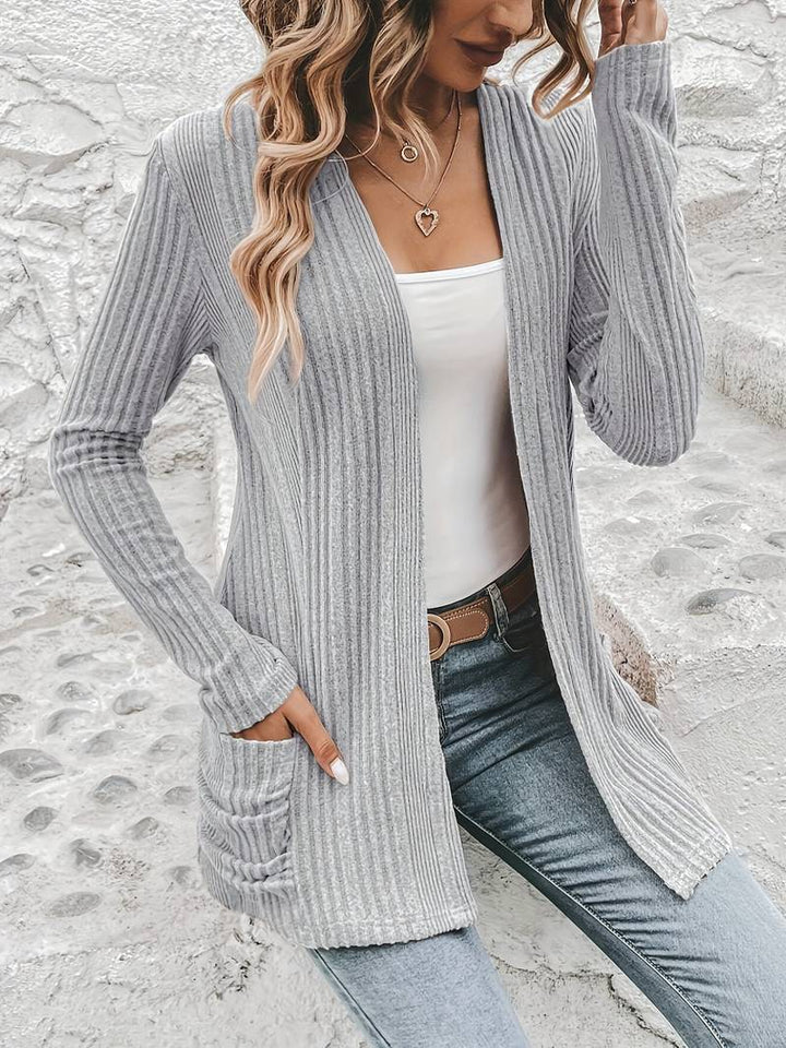 Élégant cardigan long avec ouverture sur le devant et poches pratiques de Gweineth