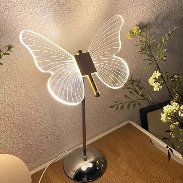 Élégante lampe à poser en cristal papillon pour une atmosphère enchanteresse