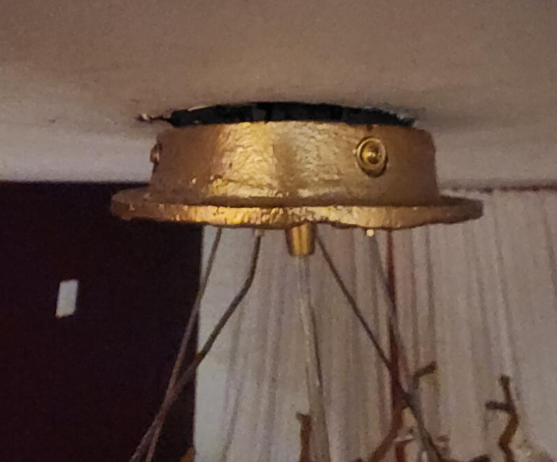 Lustre de luxe en cristal français pour une atmosphère élégante