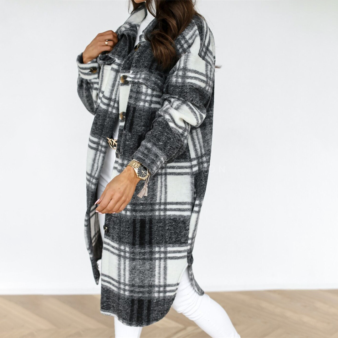 Zsuzsa | Blazer à carreaux tendance pour un look élégant