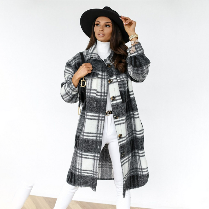 Zsuzsa | Blazer à carreaux tendance pour un look élégant