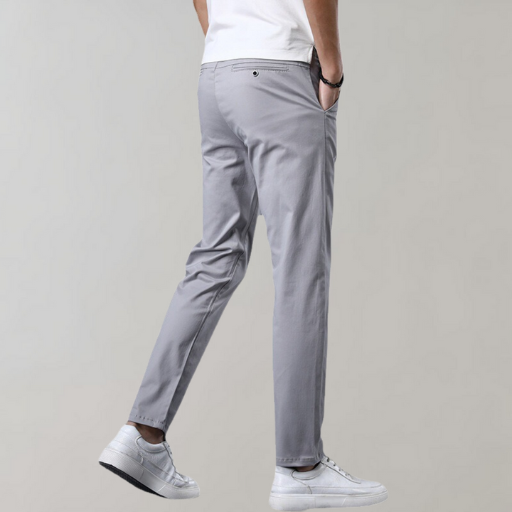 Konrad - Pantalon chino tendance à coupe étroite pour un style sans effort
