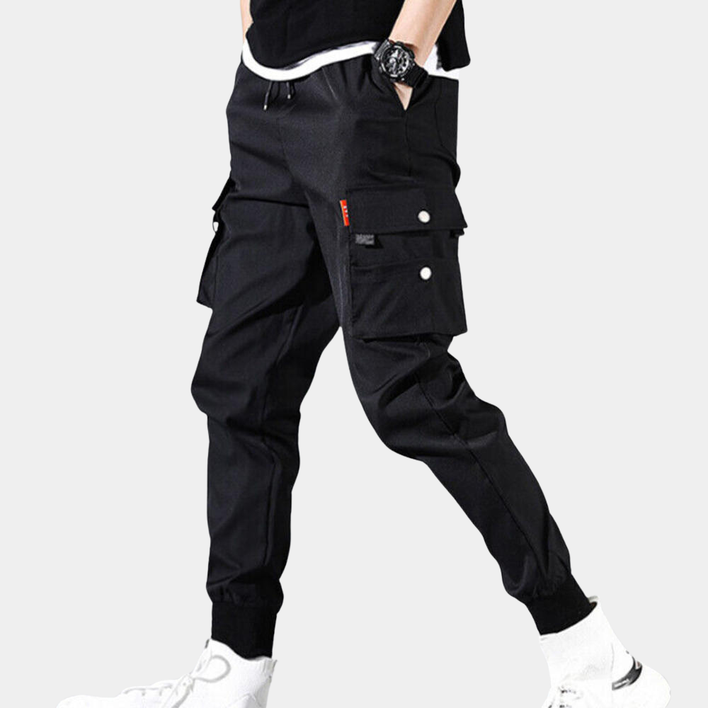 Pantalon cargo Benvolio élégant pour hommes avec poches à rabat pratiques