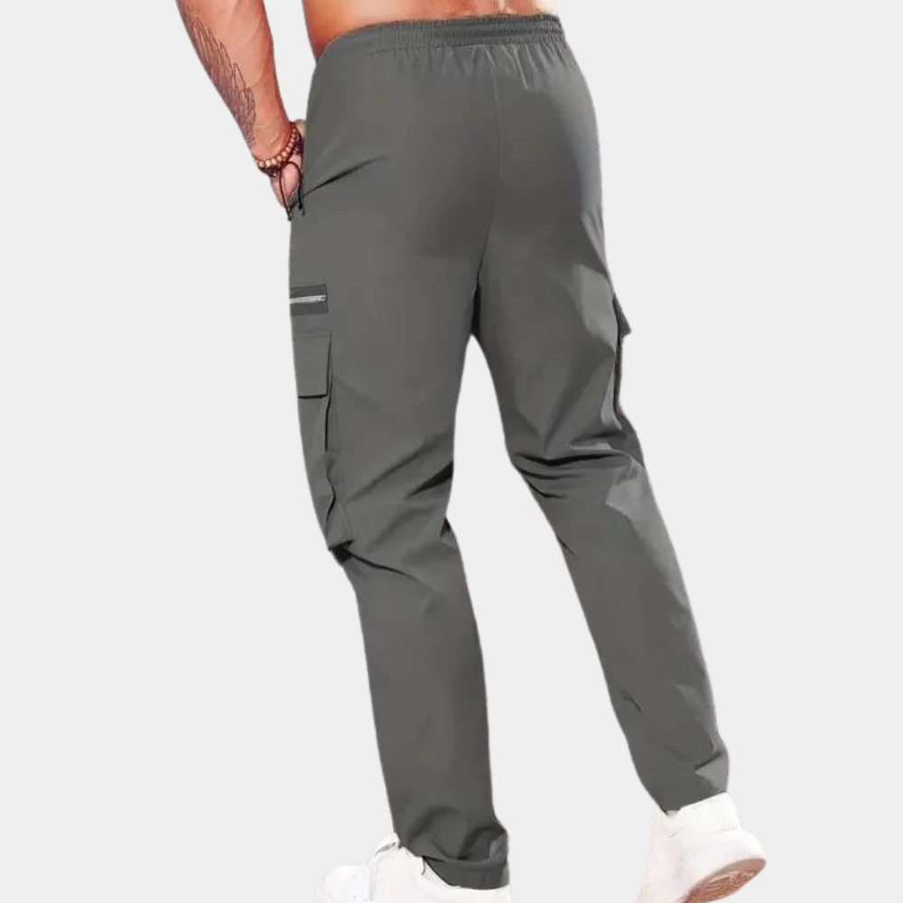 Des pantalons élégants pour l'homme moderne