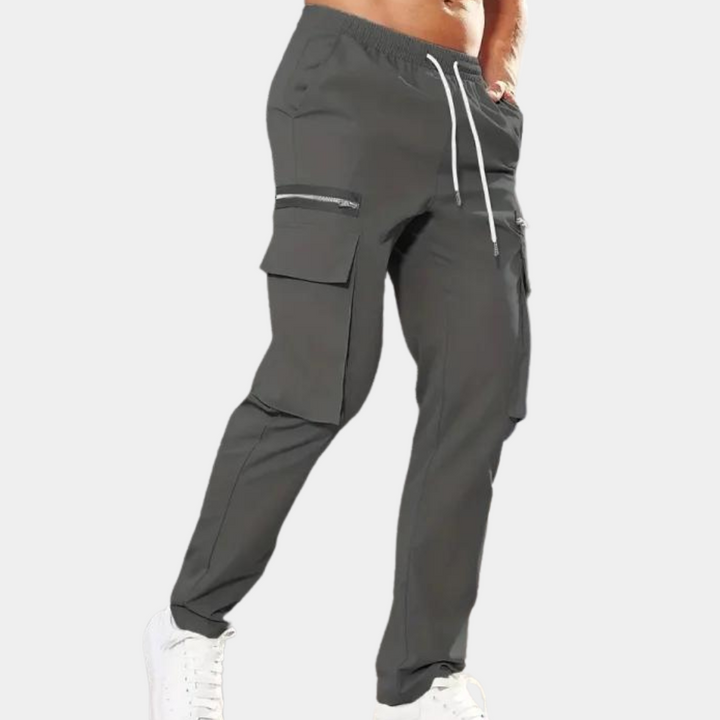 Des pantalons élégants pour l'homme moderne