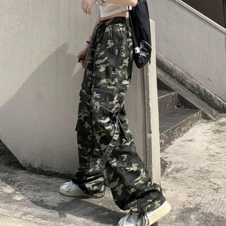 Elera - Pantalon taille haute tendance pour femmes avec imprimé camouflage stylisé
