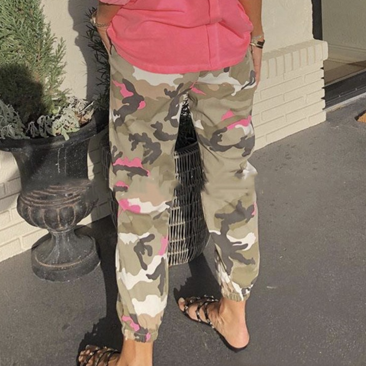 Myrsini - Pantalon camouflage femme élégant et confortable pour un look tendance