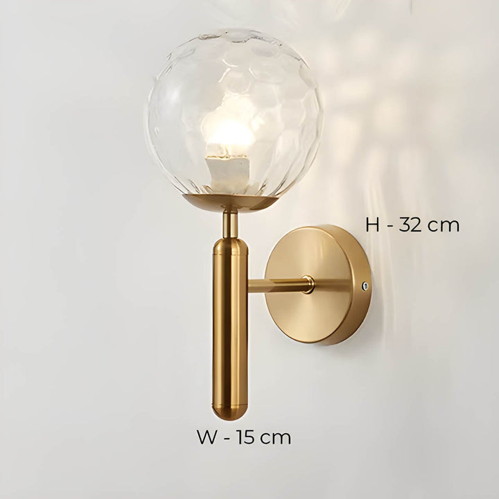 Élégante lampe murale Clair en verre magnifiquement travaillé