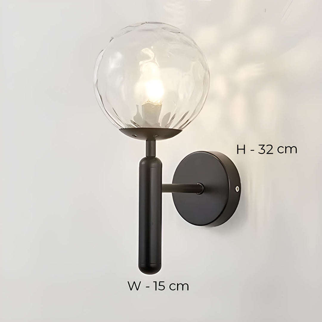 Élégante lampe murale Clair en verre magnifiquement travaillé