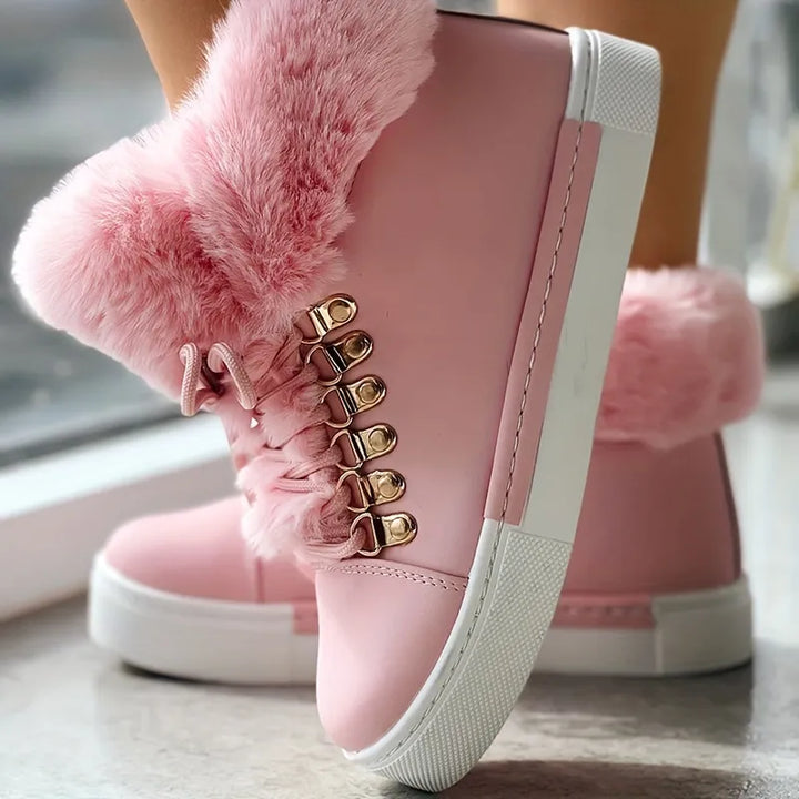 Bottines rembourrées de luxe avec détails en duvet et lacets