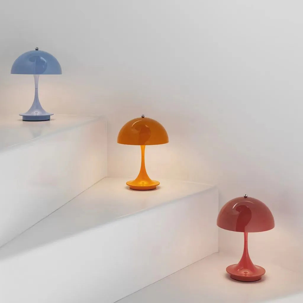 EclatéAura™ - Une lampe de table rechargeable magique pour une ambiance atmosphérique.
