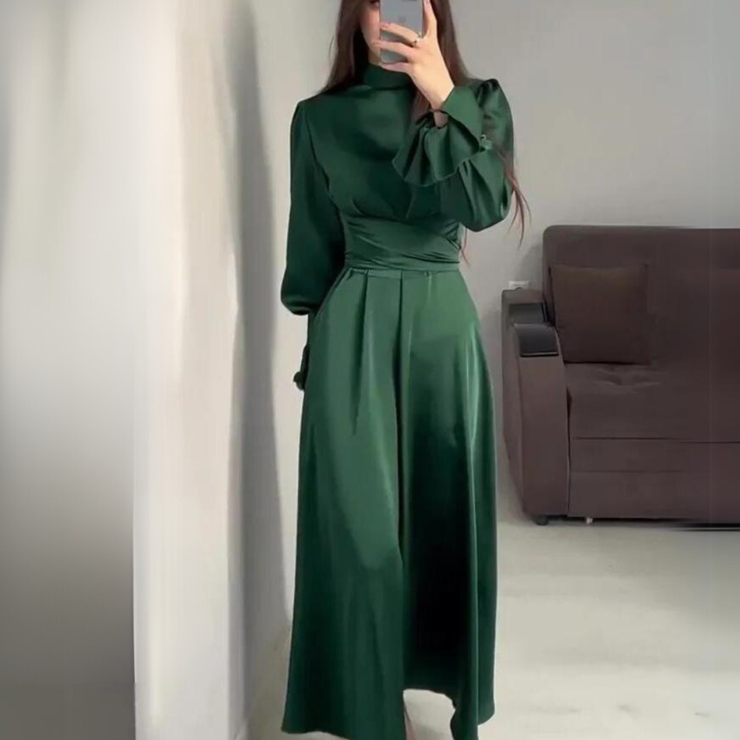 Miek | Luxury Silky Long Sleeve Dress for a Sophisticated Look (Robe de luxe à manches longues en soie pour un look sophistiqué)