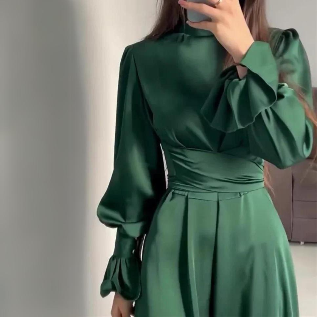 Miek | Luxury Silky Long Sleeve Dress for a Sophisticated Look (Robe de luxe à manches longues en soie pour un look sophistiqué)