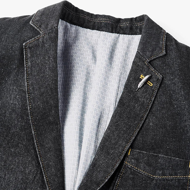 Blazer chic en jean Levi pour un style sans effort