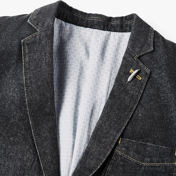 Blazer chic en jean Levi pour un style sans effort