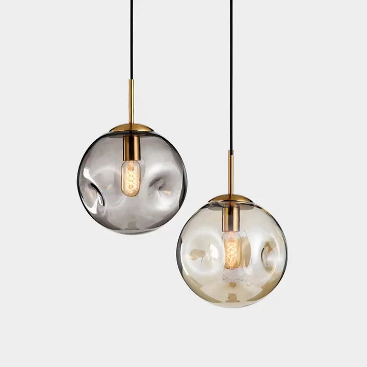 Lampe suspendue à boule en verre de Brikey