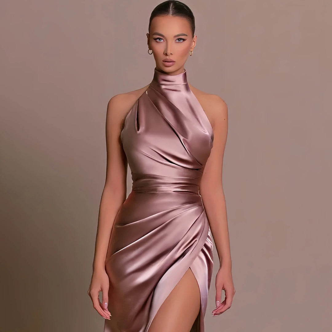 Onni | Élégante robe de soirée en satin dos nu de style classique