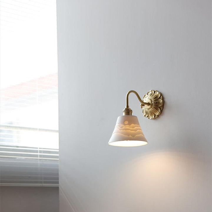 Lampe murale élégante en céramique pour un environnement domestique atmosphérique