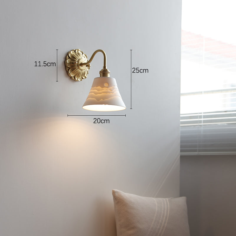 Lampe murale élégante en céramique pour un environnement domestique atmosphérique