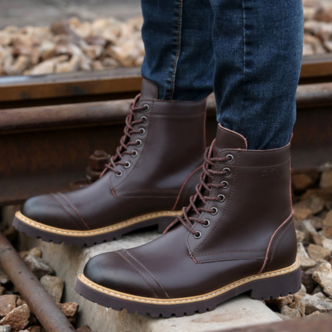 Charme intemporel - Bottes classiques en cuir vintage