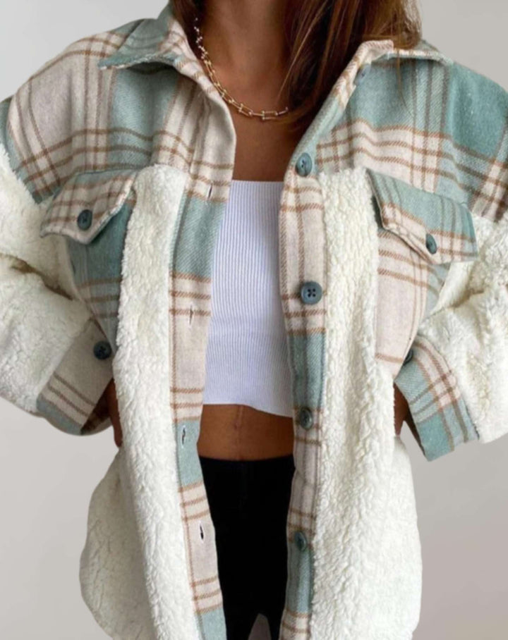 Lisa | Veste d'hiver douillette à carreaux avec poches poitrine