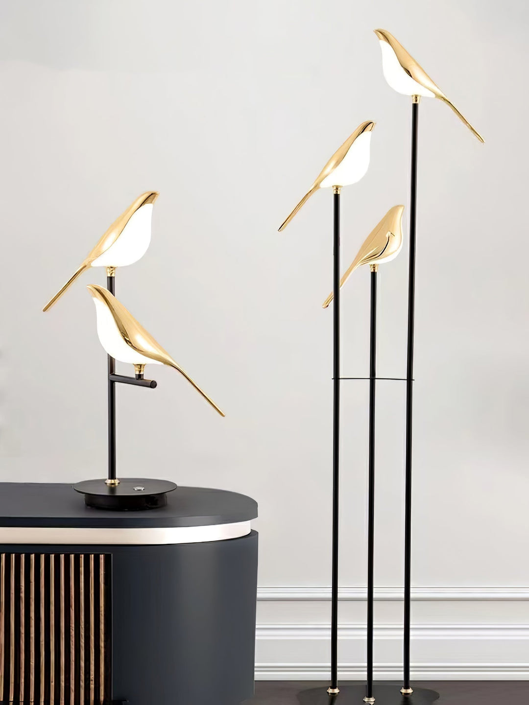 Magpie Perch Lampadaire élégant avec lampe torche