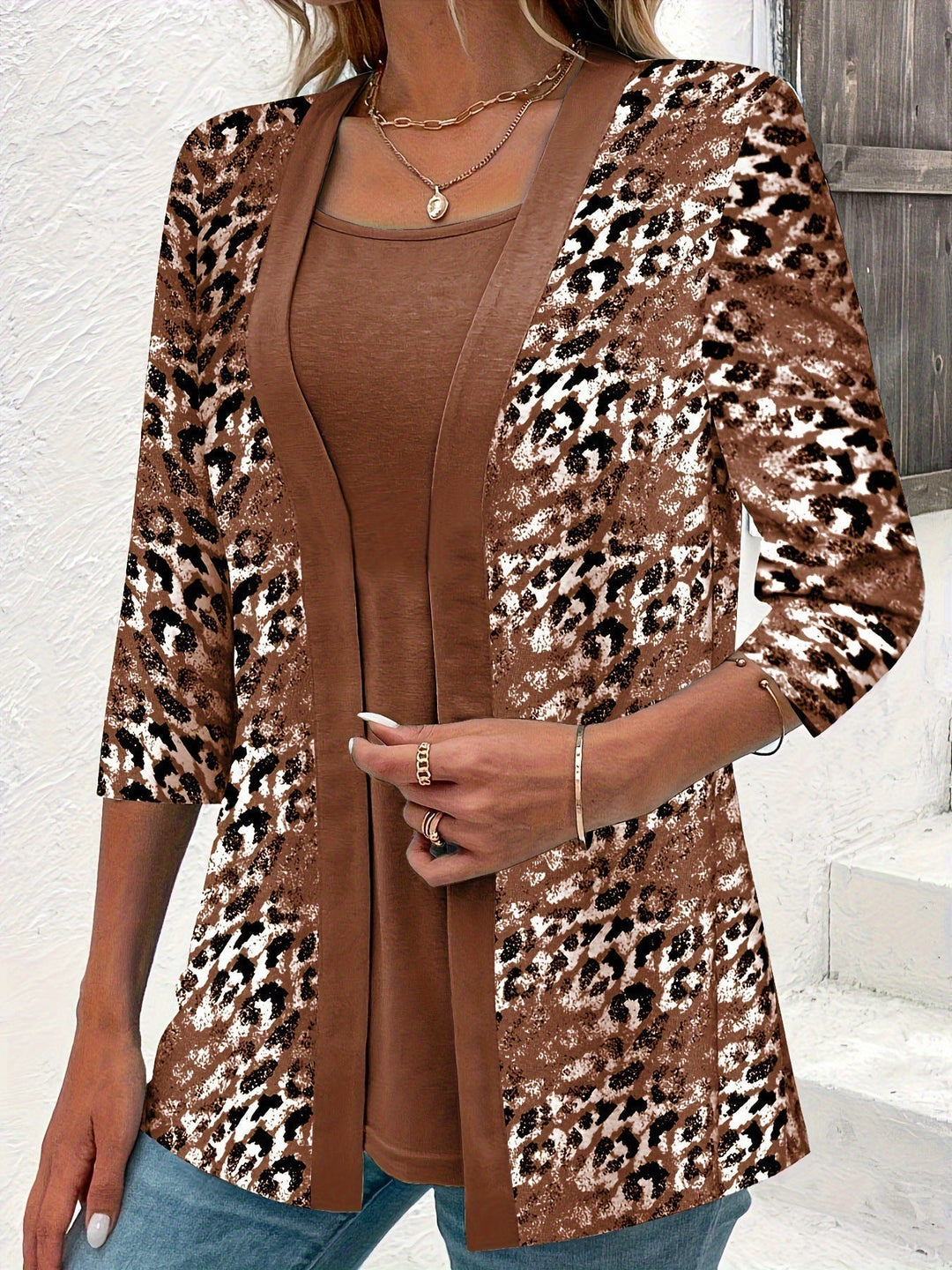 LD | Ensemble Deux Pièces Uni avec Top et Veste à Motif Léopard – Chic Moderne