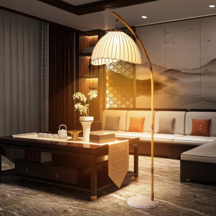 Lampadaire en bambou pour une ambiance sereine