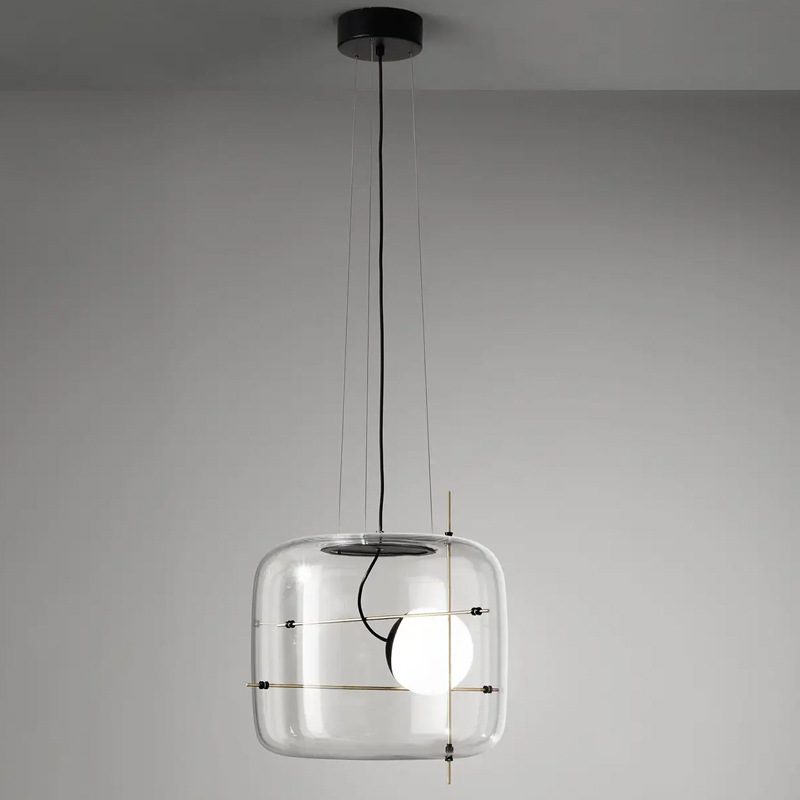 Lampe suspendue en verre pour un intérieur élégant