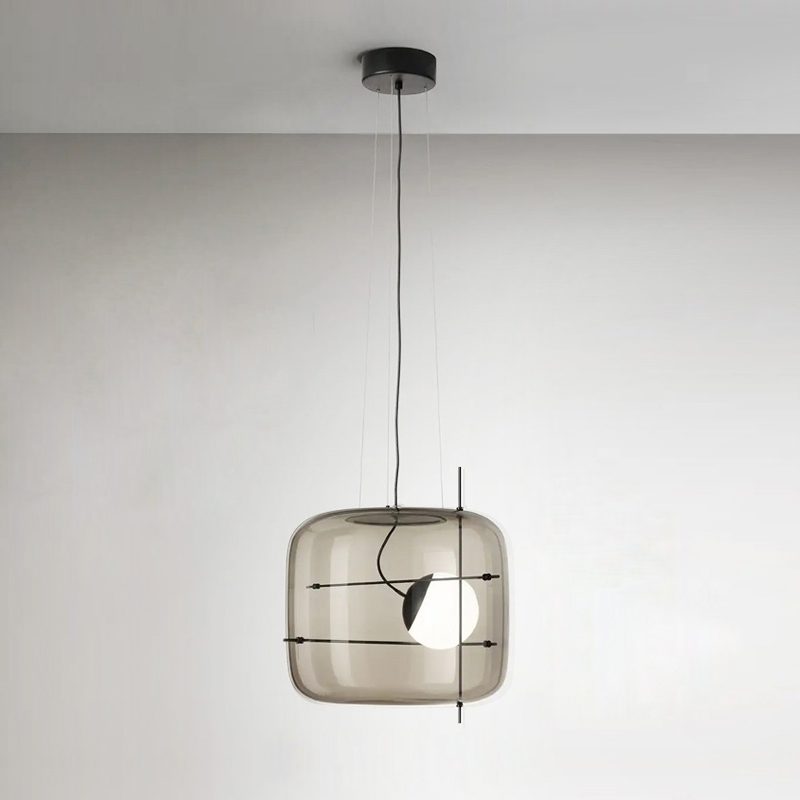 Lampe suspendue en verre pour un intérieur élégant