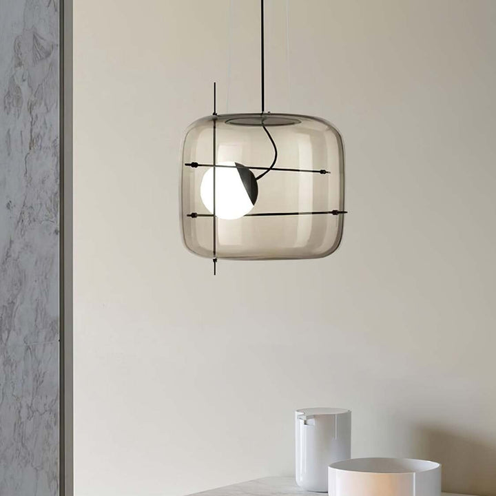 Lampe suspendue en verre pour un intérieur élégant
