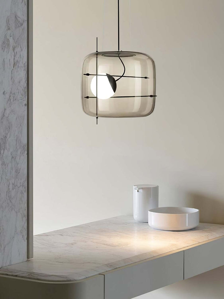 Lampe suspendue en verre pour un intérieur élégant