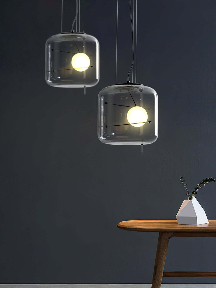 Lampe suspendue en verre pour un intérieur élégant
