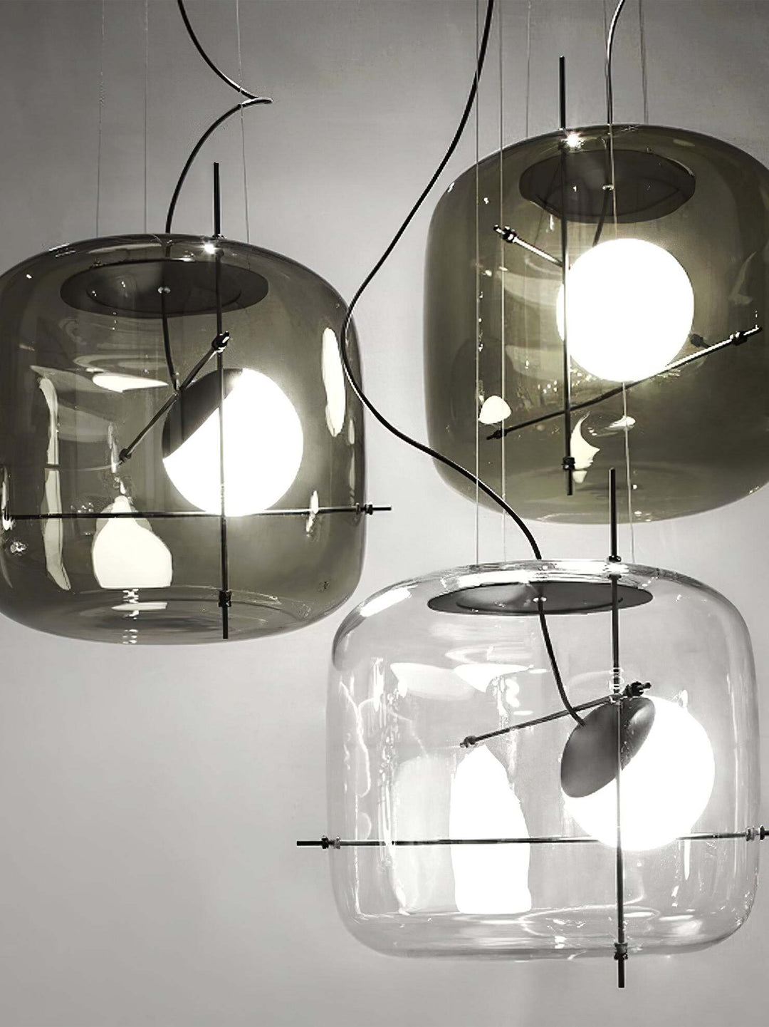 Lampe suspendue en verre pour un intérieur élégant