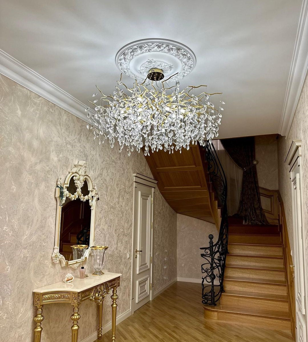 Lustre de luxe en cristal français pour une atmosphère élégante