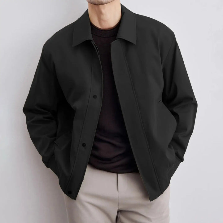 Élevez votre style avec la veste bombardier Jason !