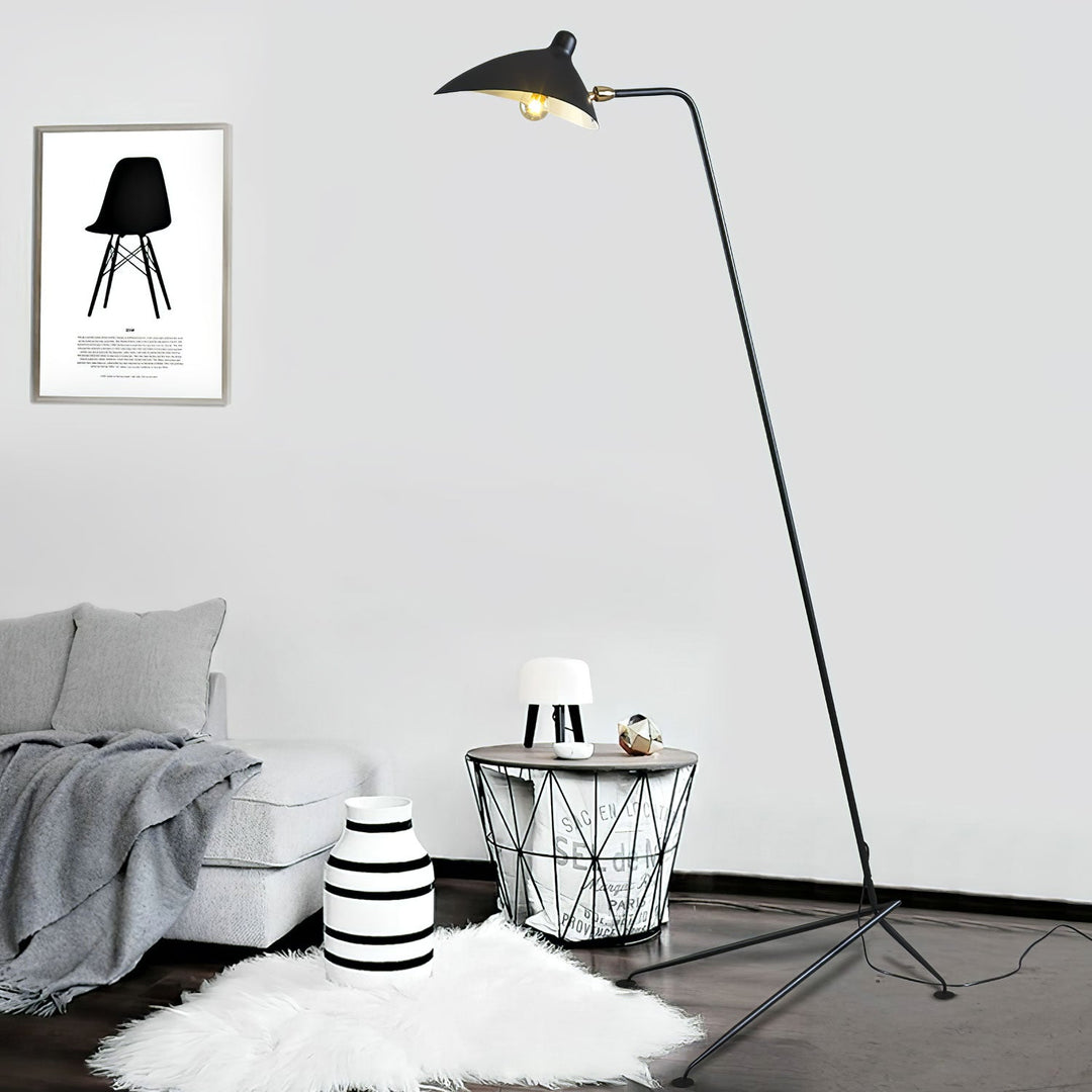 Elégant lampadaire Serge Mouille