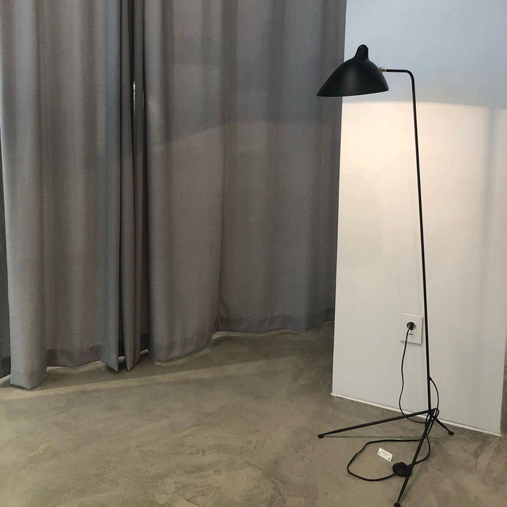 Elégant lampadaire Serge Mouille