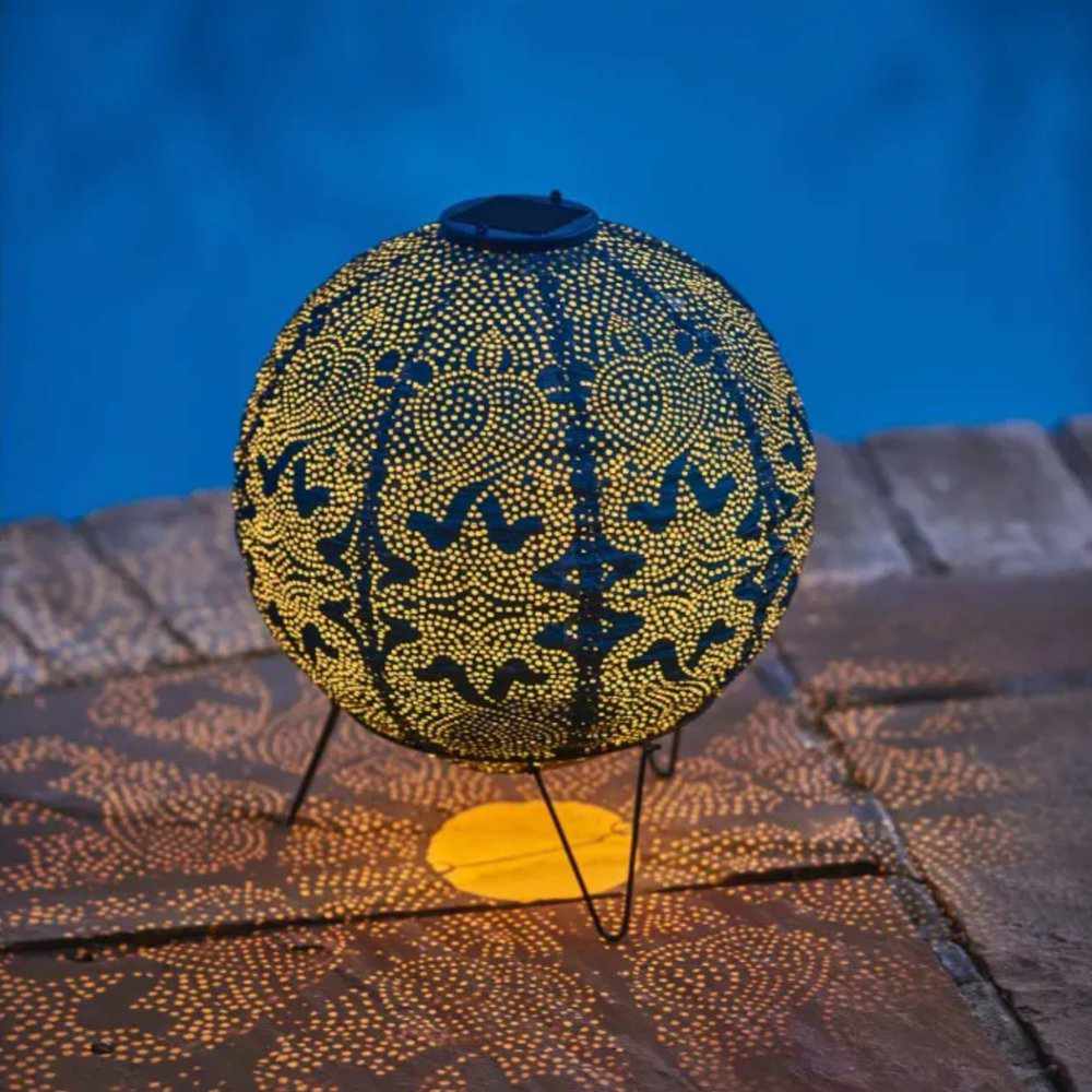 Étonnante lanterne solaire sphérique
