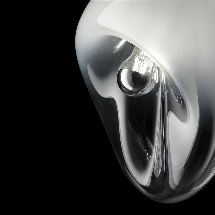 Élégante lampe suspendue en forme de goutte d'eau